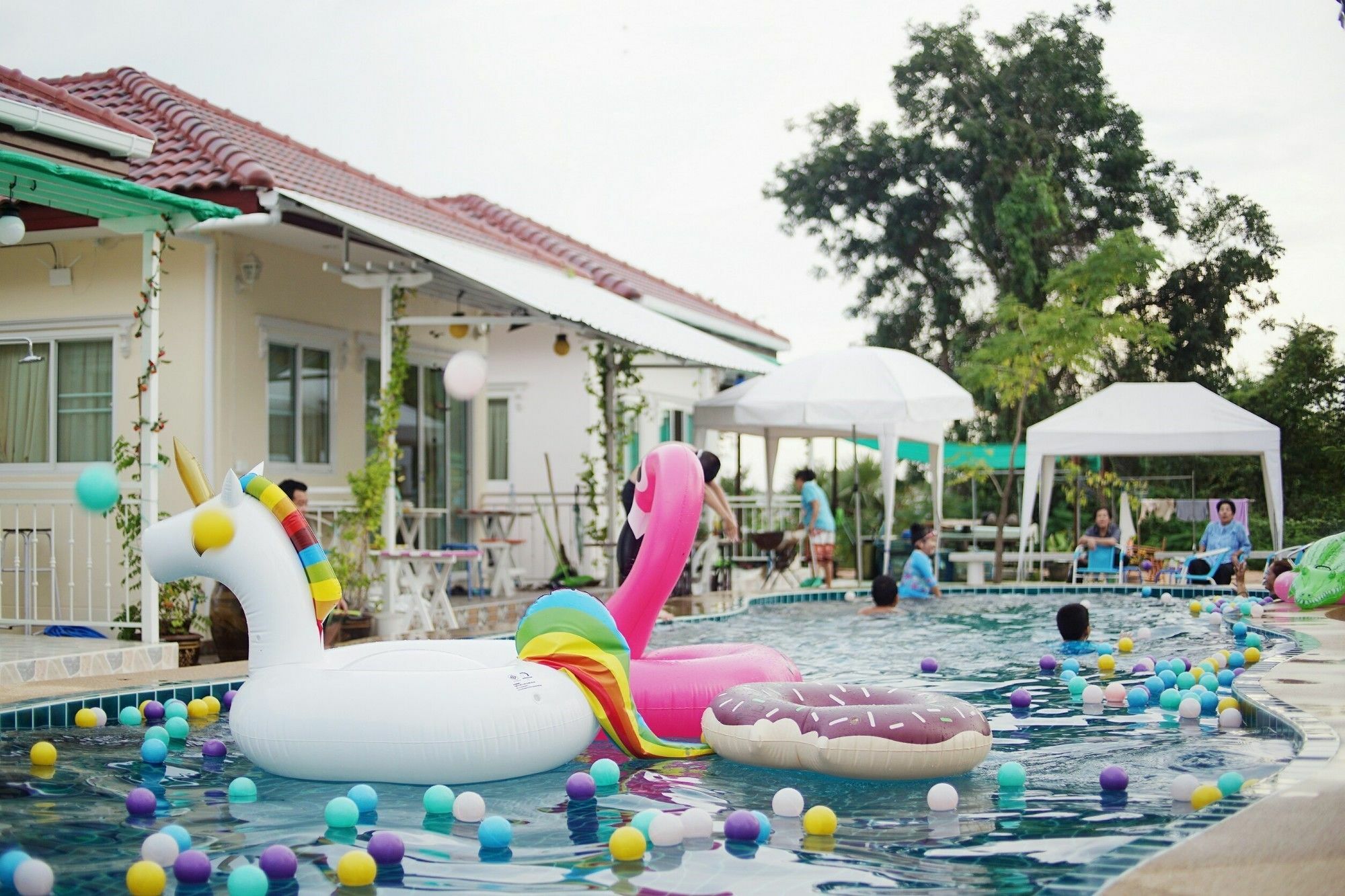 Sky And Water Resort Cha-Am Luaran gambar